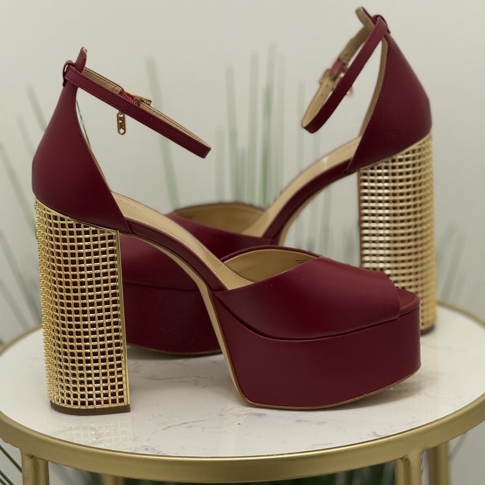 NIB MICHAEL Kors Maxine  Platform Heels